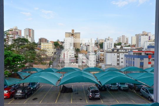 Vista da Sala de apartamento para alugar com 3 quartos, 85m² em Sagrada Família, Belo Horizonte
