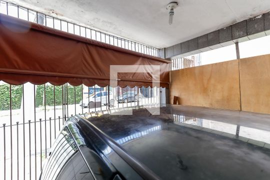 Garagem de casa à venda com 3 quartos, 120m² em Jardim Brasil (zona Norte), São Paulo