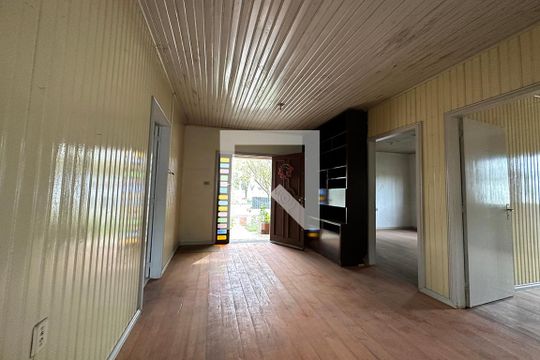 Sala de casa à venda com 2 quartos, 240m² em Cristo Rei, São Leopoldo