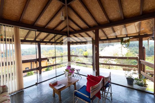 Salas de casa de condomínio à venda com 3 quartos, 270m² em Conjunto Habitacional Vila Santana (sousas), Campinas