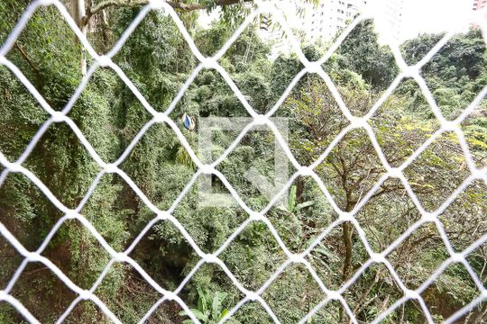 Varanda vista de apartamento para alugar com 2 quartos, 47m² em Jardim Ampliacao, São Paulo