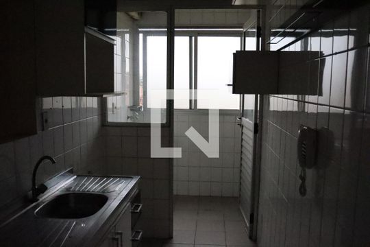 Cozinha de apartamento para alugar com 2 quartos, 48m² em Fazenda Morumbi, São Paulo