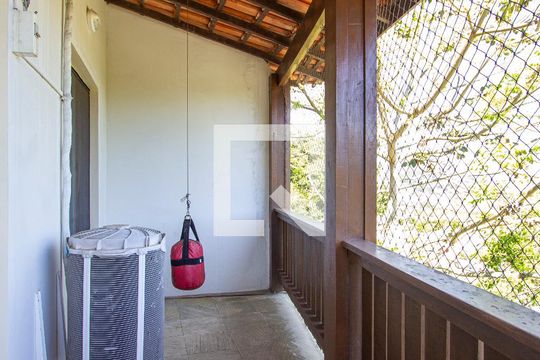 Varanda da Sala de casa de condomínio para alugar com 5 quartos, 1000m² em Sapê, Niterói