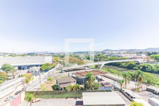 Vista Studio de kitnet/studio para alugar com 1 quarto, 25m² em Bonfim, Osasco
