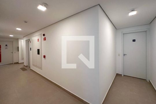 Hall Apartamento de apartamento à venda com 2 quartos, 33m² em Vila Socorro, São Paulo