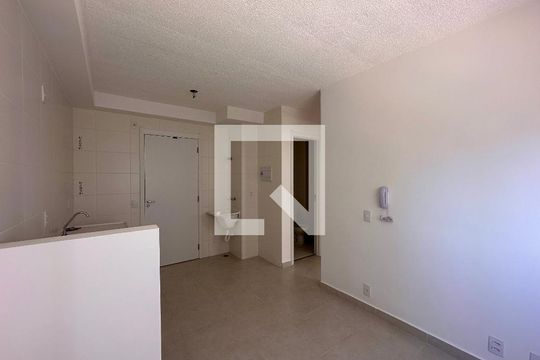 Sala/Cozinha de apartamento à venda com 2 quartos, 33m² em Vila Socorro, São Paulo