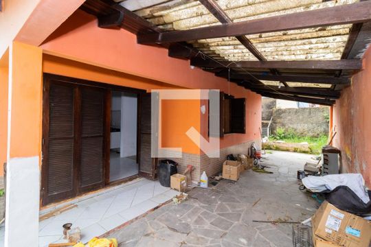 Garagem de casa para alugar com 3 quartos, 110m² em Igara, Canoas