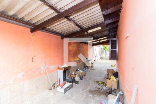Garagem de casa para alugar com 3 quartos, 110m² em Igara, Canoas