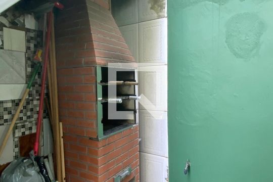 Churrasqueira de casa à venda com 3 quartos, 250m² em Jardim Esperança, Barueri
