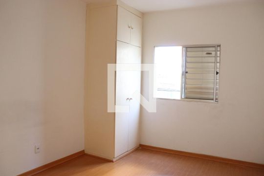 Quarto  de apartamento à venda com 1 quarto, 66m² em Centro, Campinas