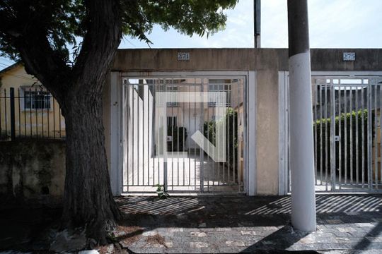 Fachada de casa à venda com 3 quartos, 110m² em Vila Guilhermina, São Paulo