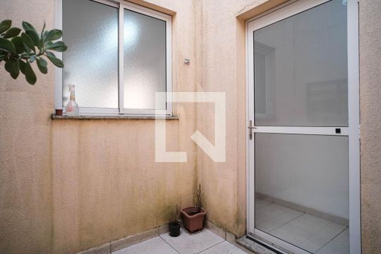 Varanda de casa à venda com 3 quartos, 110m² em Vila Guilhermina, São Paulo