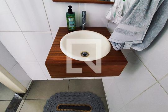 Pia de casa à venda com 4 quartos, 450m² em Encantado, Rio de Janeiro