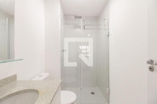 Banheiro de kitnet/studio para alugar com 1 quarto, 26m² em Tatuapé, São Paulo