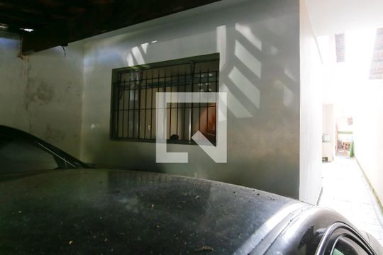 Garagem de casa à venda com 3 quartos, 160m² em Jardim Utinga, Santo André