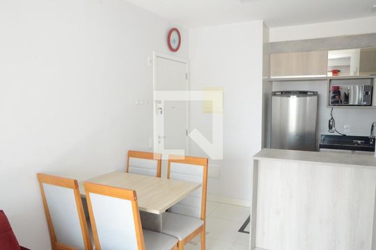 Sala de apartamento para alugar com 1 quarto, 40m² em Presidente Altino, Osasco