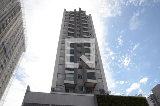 Fachada de apartamento para alugar com 1 quarto, 40m² em Presidente Altino, Osasco