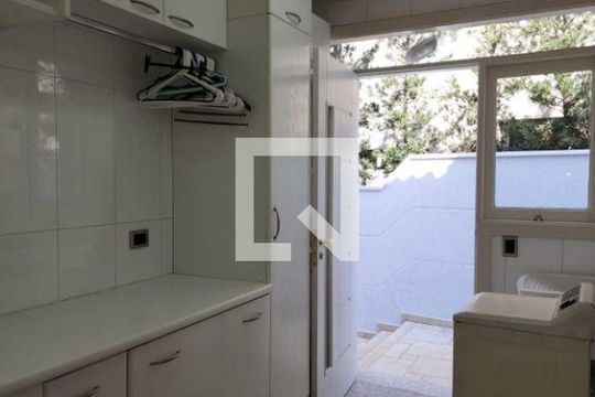 Casa à venda com 4 quartos, 691m² em Residencial Zero (Tambore), Santana de Parnaíba