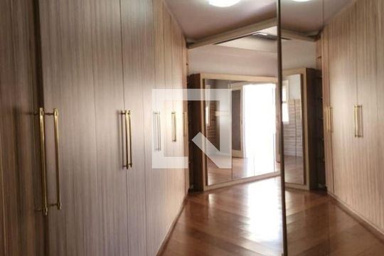 Casa à venda com 4 quartos, 691m² em Residencial Zero (Tambore), Santana de Parnaíba