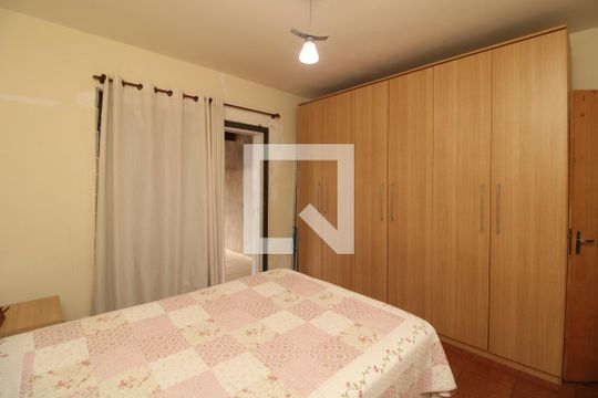 Quarto 1 de casa à venda com 2 quartos, 90m² em Burgo Paulista, São Paulo