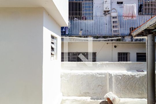 Vista da Sala de casa à venda com 2 quartos, 65m² em Vila Babilonia, São Paulo