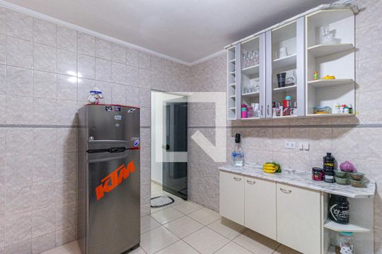 Cozinha de casa à venda com 3 quartos, 196m² em Vila Yolanda, Osasco