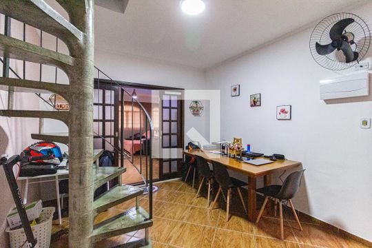 Sala de jantar de casa à venda com 3 quartos, 196m² em Vila Yolanda, Osasco
