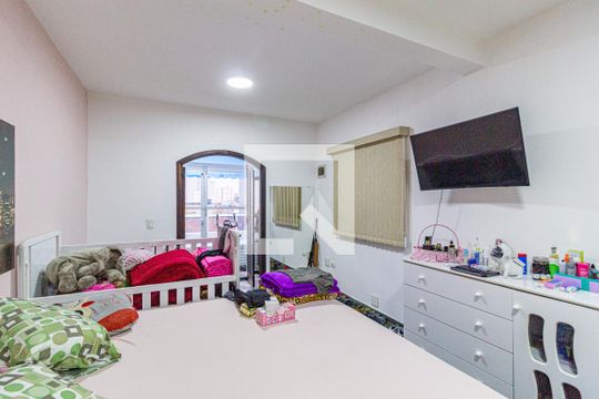 Suíte de casa à venda com 3 quartos, 196m² em Vila Yolanda, Osasco