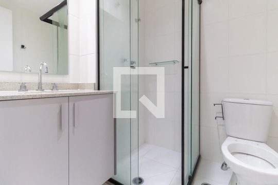 Banheiro  de kitnet/studio para alugar com 1 quarto, 23m² em Vila Mariana, São Paulo