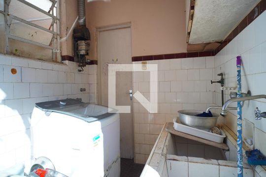Área de Serviço de casa à venda com 3 quartos, 450m² em Jardim Lindóia, Porto Alegre