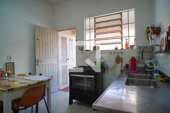 Cozinha de casa à venda com 3 quartos, 450m² em Jardim Lindóia, Porto Alegre