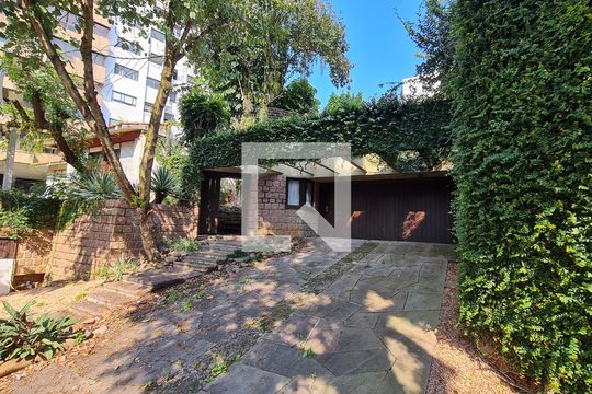 Fachada da casa de casa para alugar com 3 quartos, 888m² em Auxiliadora, Porto Alegre