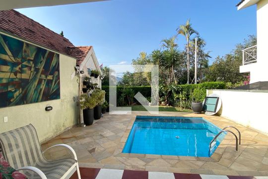 Piscina de casa de condomínio à venda com 4 quartos, 320m² em Alphaville, Santana de Parnaíba