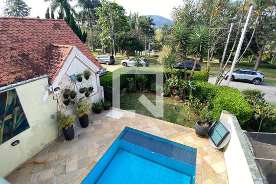 Vista da Suíte 3 de casa de condomínio à venda com 4 quartos, 320m² em Alphaville, Santana de Parnaíba