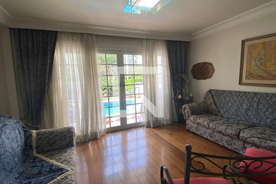 Sala de casa de condomínio à venda com 4 quartos, 320m² em Alphaville, Santana de Parnaíba
