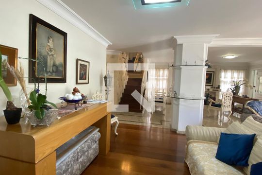 Sala de casa de condomínio à venda com 4 quartos, 320m² em Alphaville, Santana de Parnaíba