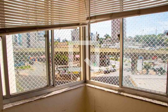 VISTA DA SALA de apartamento à venda com 1 quarto, 38m² em Bosque, Campinas