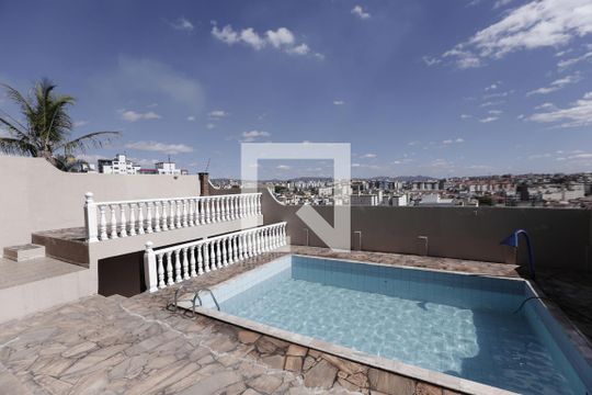 Casa à venda com 3 quartos, 392m² em Jardim Riacho das Pedras, Contagem