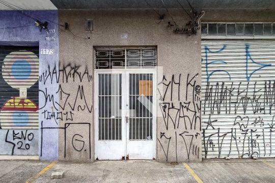 Fachada de apartamento para alugar com 2 quartos, 60m² em Vila Heliopolis, São Paulo