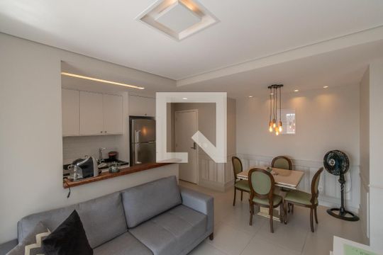 Sala de Estar/Jantar  de apartamento para alugar com 1 quarto, 45m² em Vila Lídia, Campinas