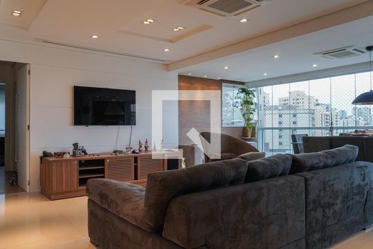 Apartamento à venda com 3 quartos, 136m² em Chácara Inglesa, São Paulo