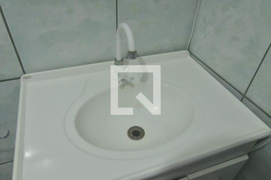 Banheiro de casa para alugar com 2 quartos, 70m² em Nossa Senhora das Graças, Canoas