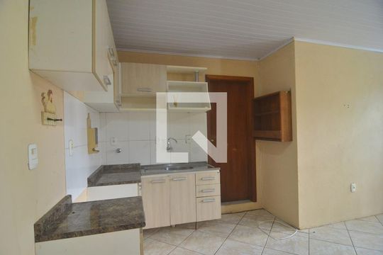 Cozinha de casa para alugar com 2 quartos, 70m² em Nossa Senhora das Graças, Canoas