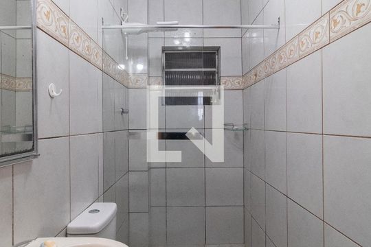 Banheiro - Casa 1 de casa à venda com 6 quartos, 188m² em Glória, Porto Alegre