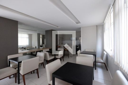 Área comum de apartamento à venda com 2 quartos, 51m² em Farrapos, Porto Alegre