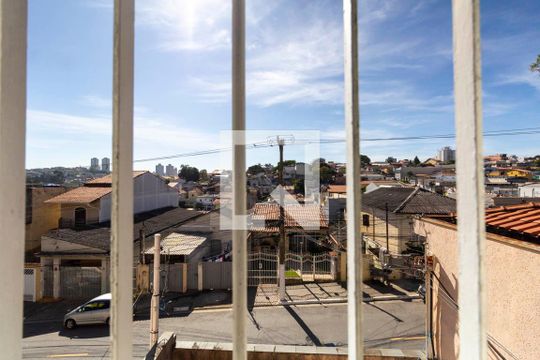 Casa 1 - Vista Quarto 1 de casa à venda com 4 quartos, 225m² em Vila São Geraldo, São Paulo