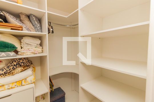 Closet de apartamento à venda com 3 quartos, 212m² em Centro, Novo Hamburgo