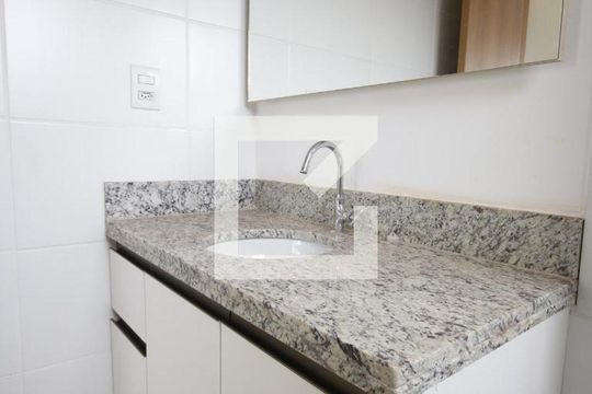 Banheiro de apartamento para alugar com 1 quarto, 35m² em Nova Aliança, Ribeirão Preto