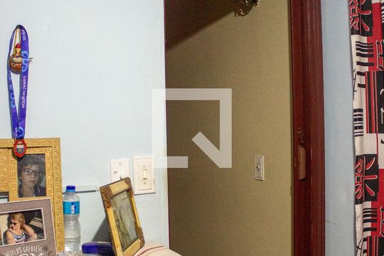 Quarto 5 de casa à venda com 6 quartos, 528m² em Vila Medeiros, São Paulo