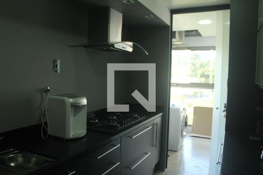 Cozinha de apartamento à venda com 2 quartos, 70m² em Usina Piratininga, São Paulo